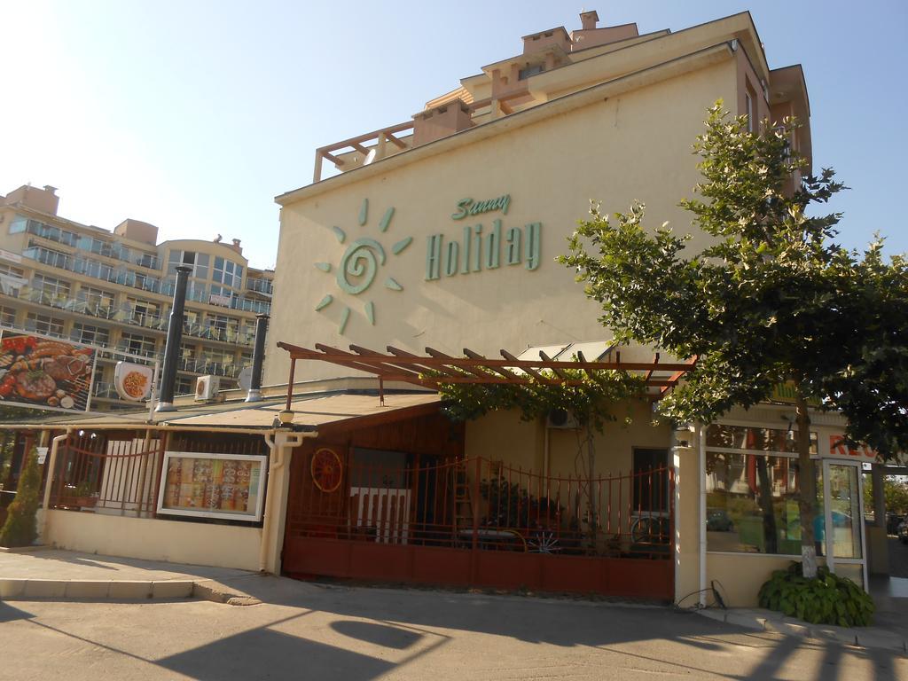 Tomi Family Apartments Pantai Sunny Bagian luar foto